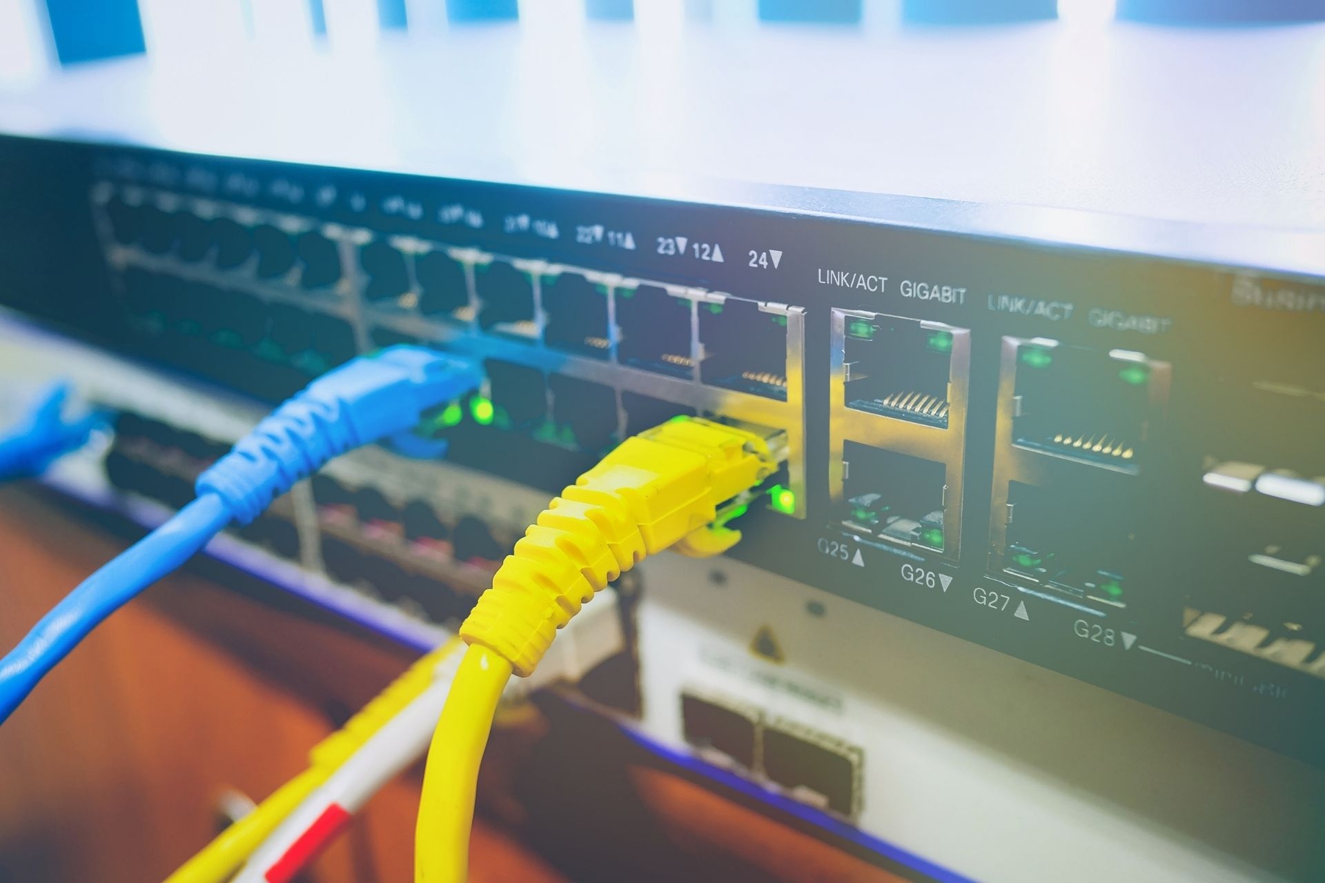 How do satellite antenna systems handle signal interference and noise?