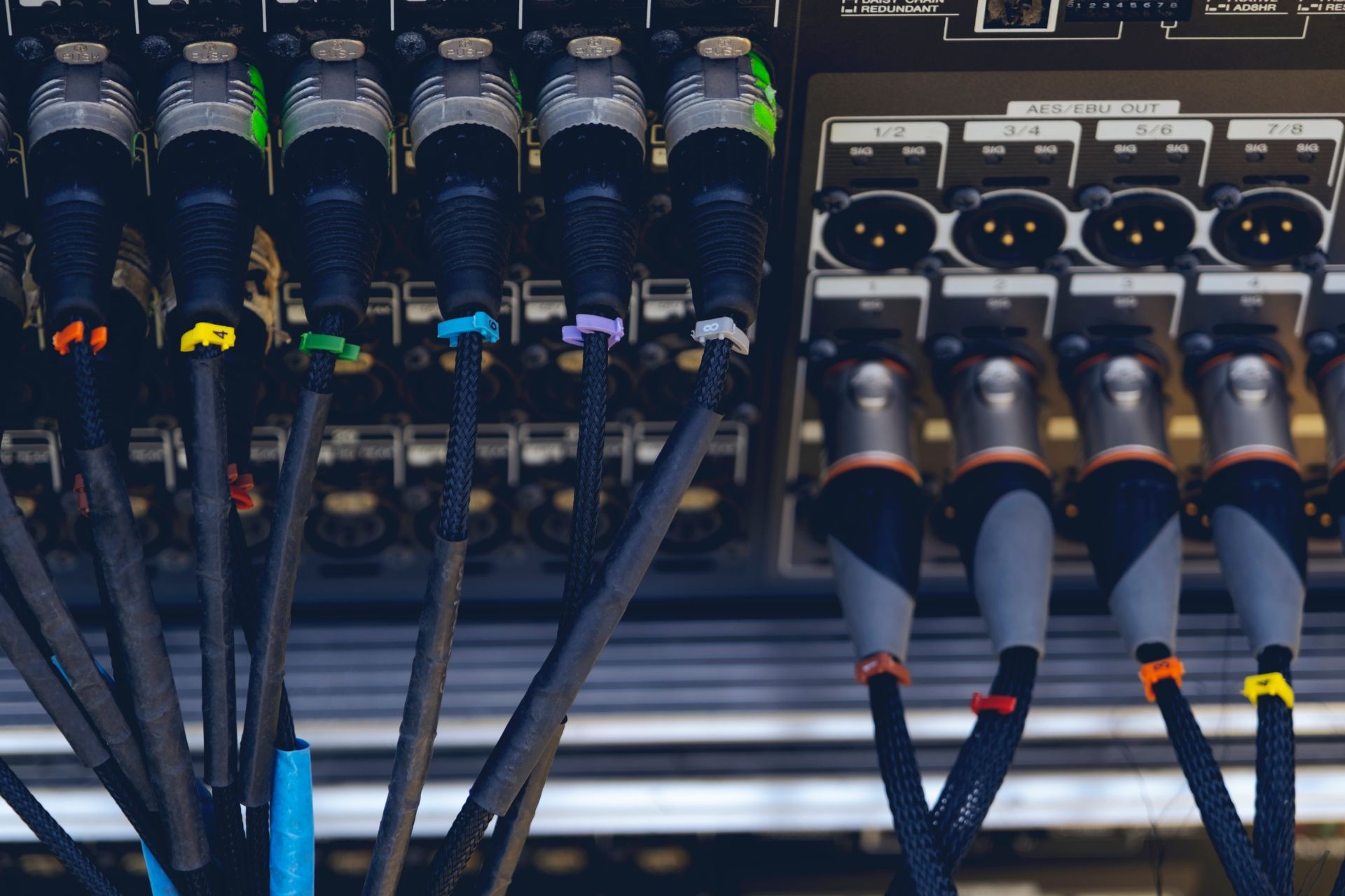 How can one ensure proper cable management when installing a video wall mounting system?