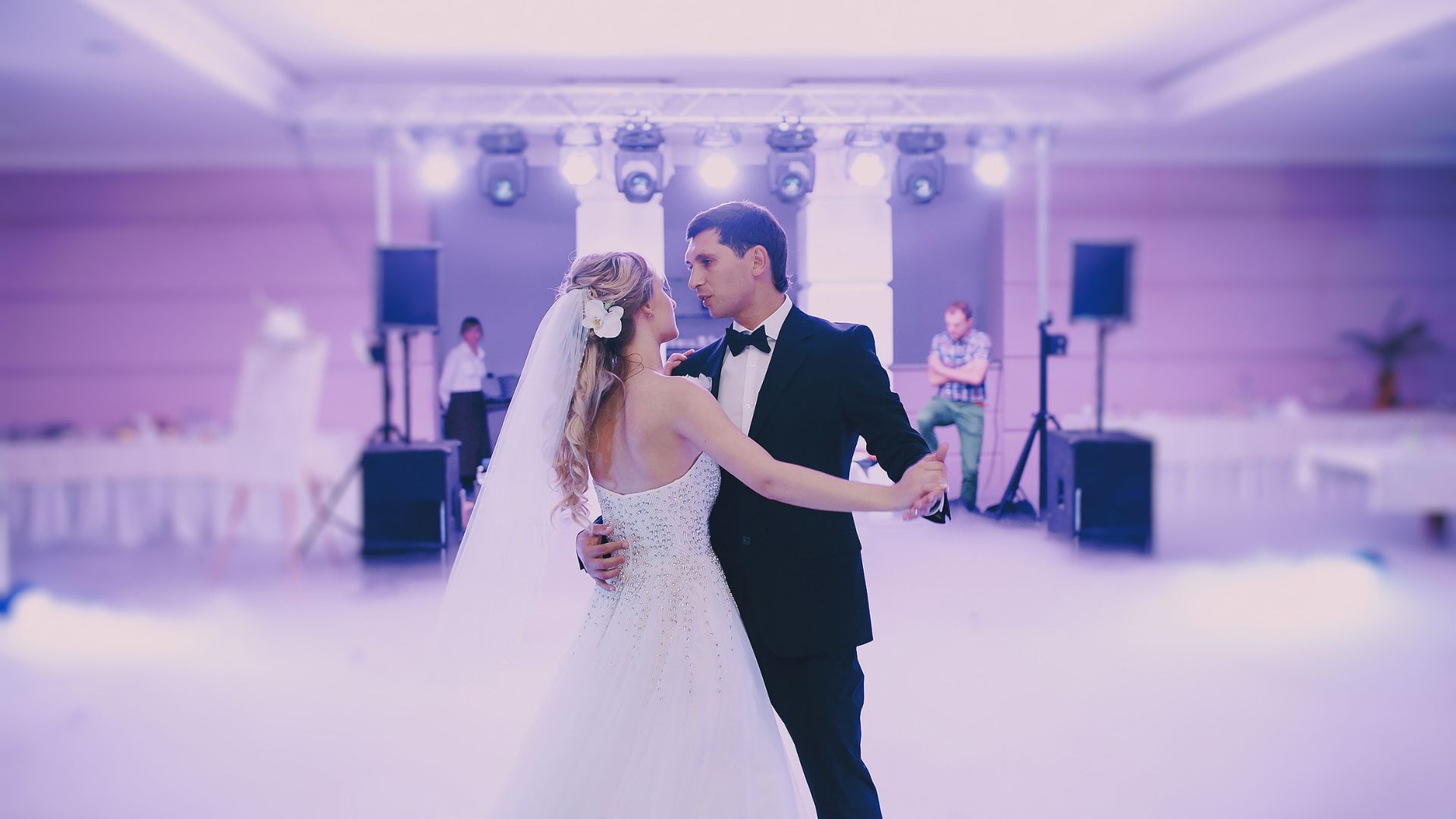 Planning Effective Layouts for Maximizing Dance Floor Engagement at Events